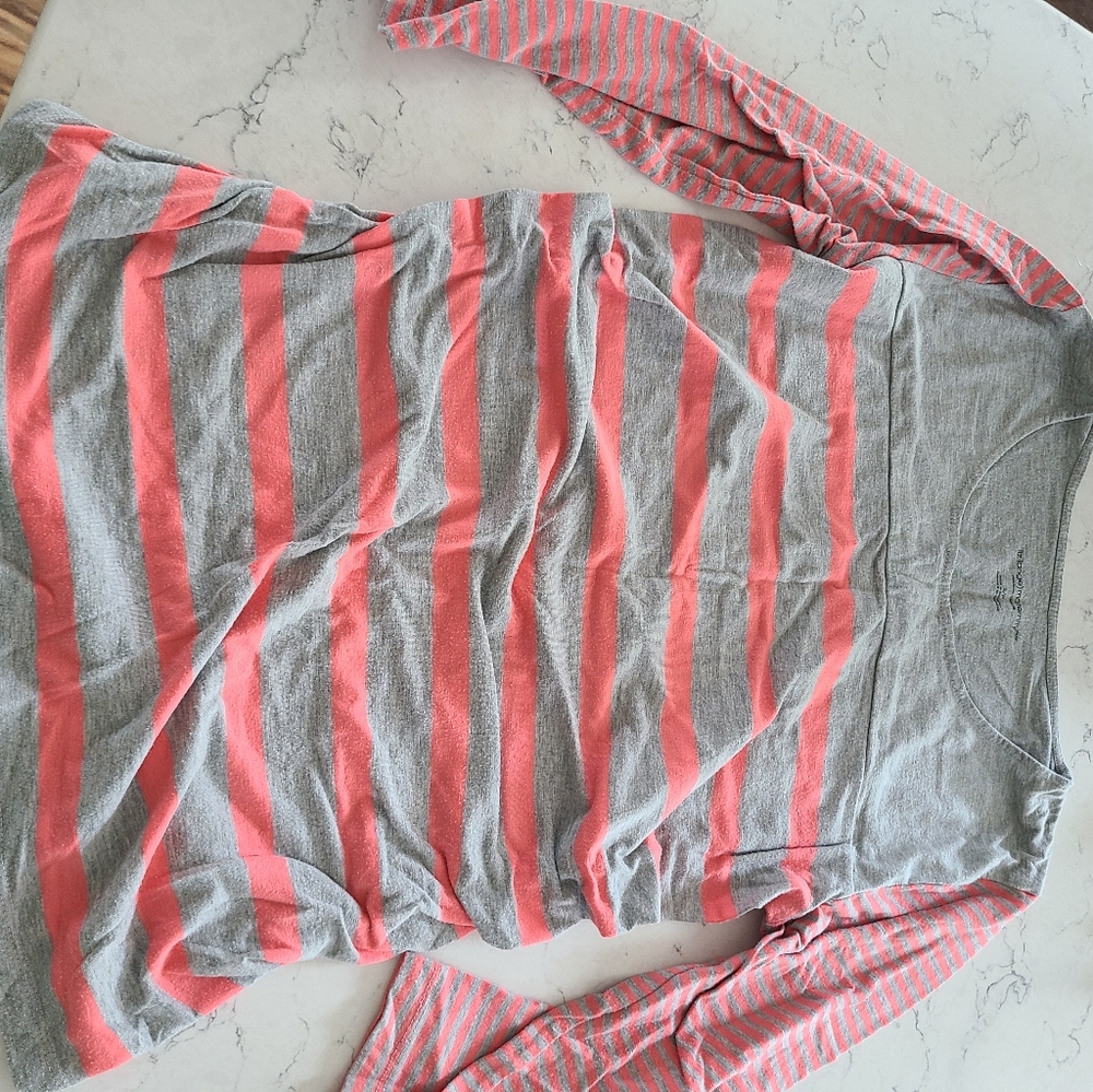 3 women's maternity tops